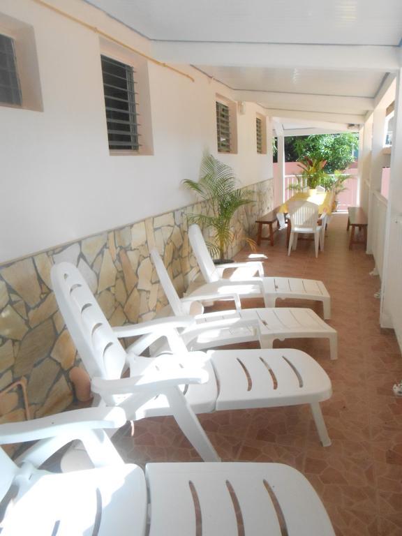 Chez Lucia Et Donatien Apartment Les Anses-d'Arlets Bagian luar foto